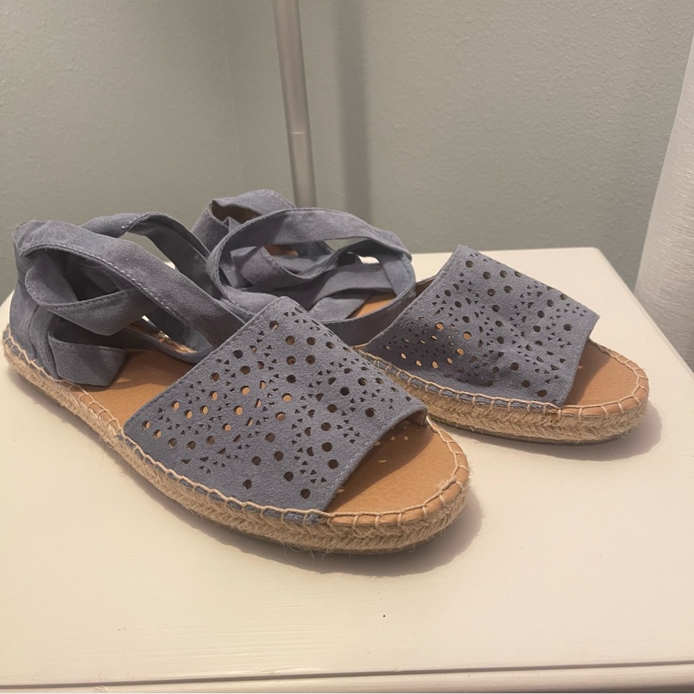 Report Periwinkle Blue Tie Espadrilles Sandals Size 10